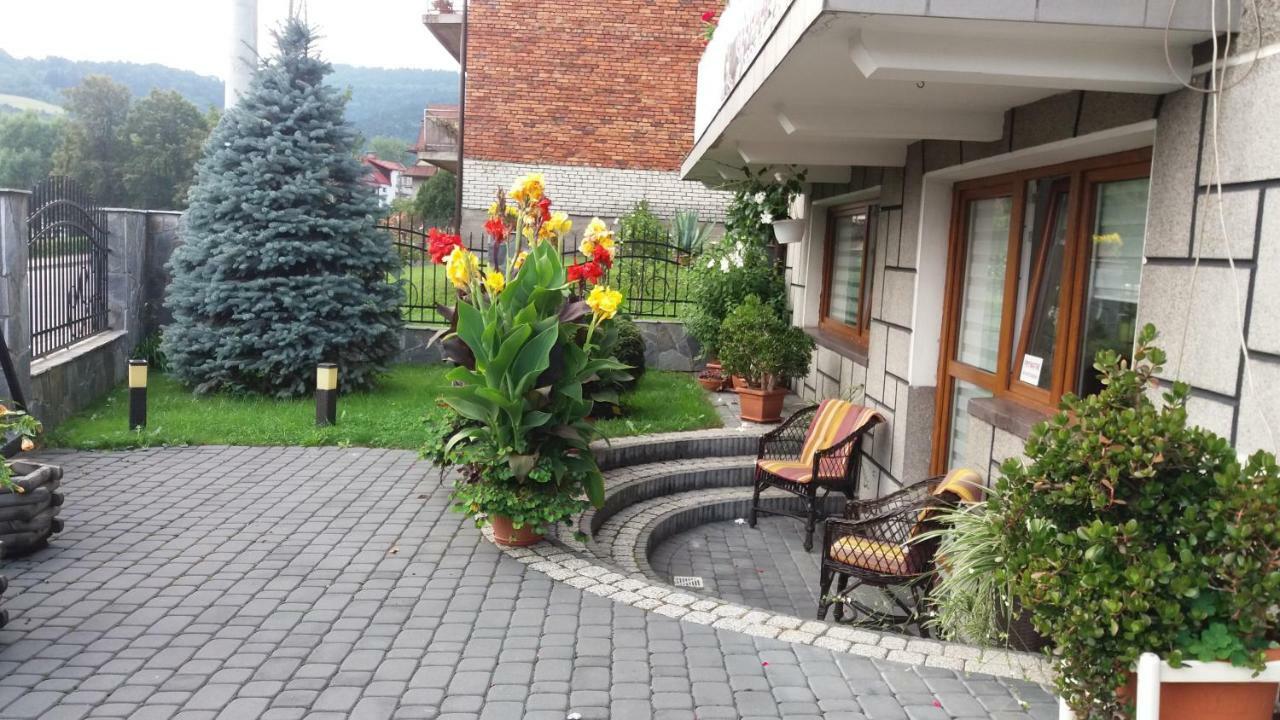 Ferienwohnung Pokoje Do Wynajecia U Lusi Krościenko Exterior foto